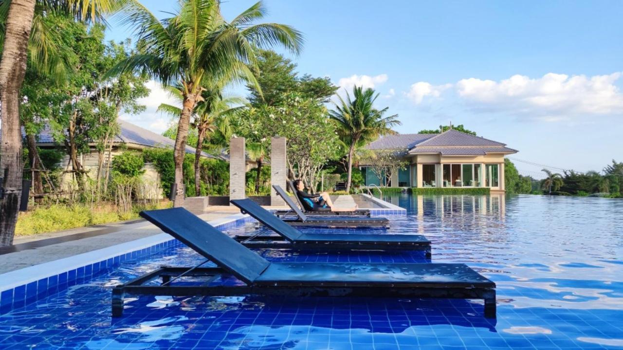 Family House @ Casa Seaside Rayong Villa บ้านชากไผ่ ภายนอก รูปภาพ